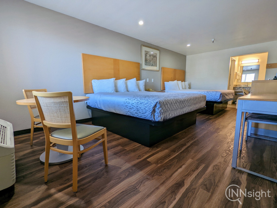 2 King Beds